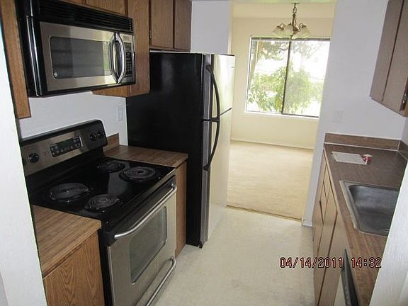 2nd image of 10005 SE 235th Pl #A104