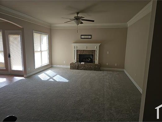 5th image of 7102 Sutter Ct