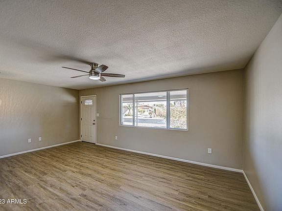 3rd image of 410 N 56th Pl