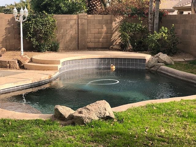 1st image of 1473 W Roadrunner Dr