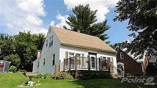 1340 Wood St — Photo 1