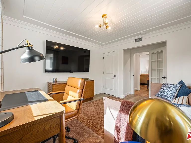 107 Alto Dr — Photo 16