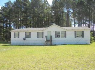 1942 Doe Trl, Dillon, SC 29536