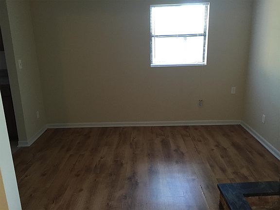 3rd image of 265 Blairmore Blvd E