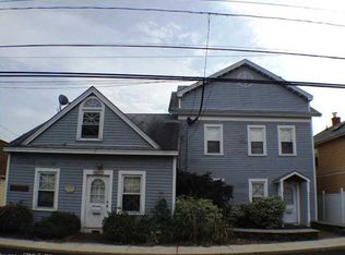 153 Shore Dr, Branford, CT 06405