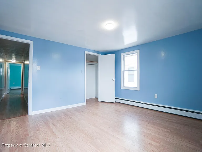 1519 Meylert Ave — Photo 17