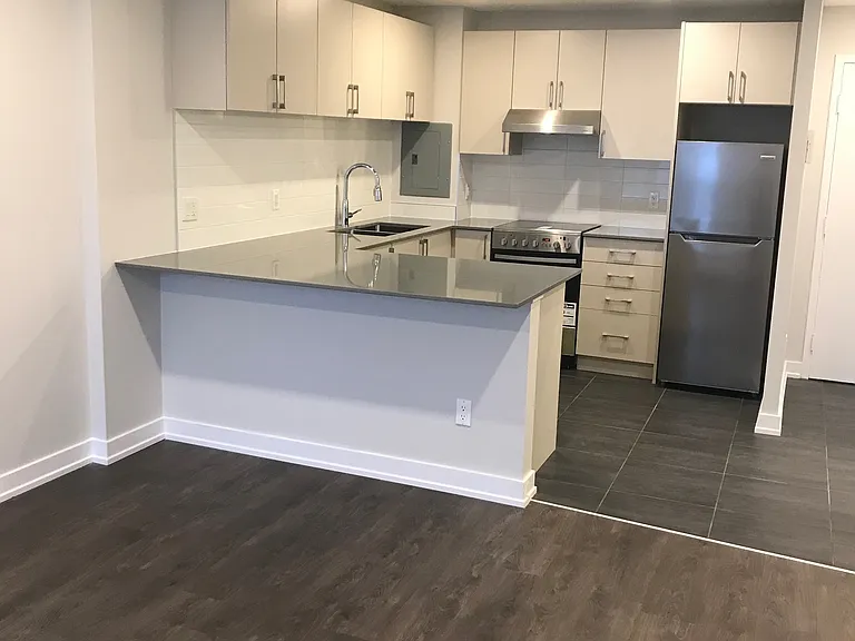 200 Pretoria Ave — Photo 21