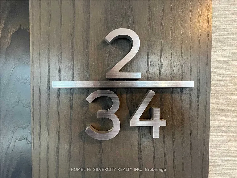 5 Mabelle Ave #234 — Photo 2