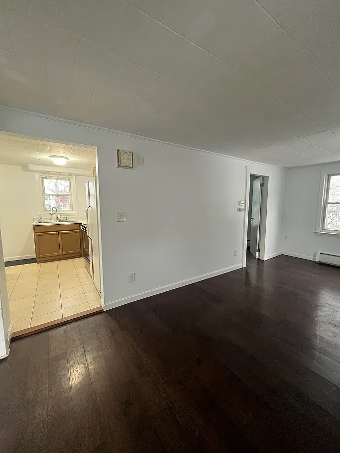 2 bed, 750 sqft, $1,900 — Photo 1