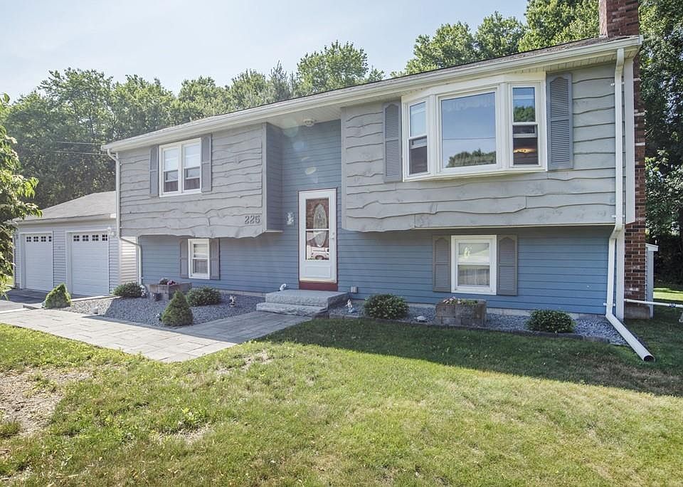 1st image of 225 McKeon Dr