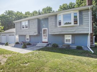 225 McKeon Dr, North Attleboro, MA 02760