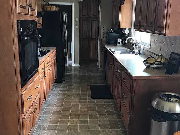 Lots of cabinet space