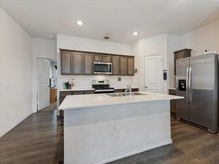 15127 Athena Dr — Photo 17
