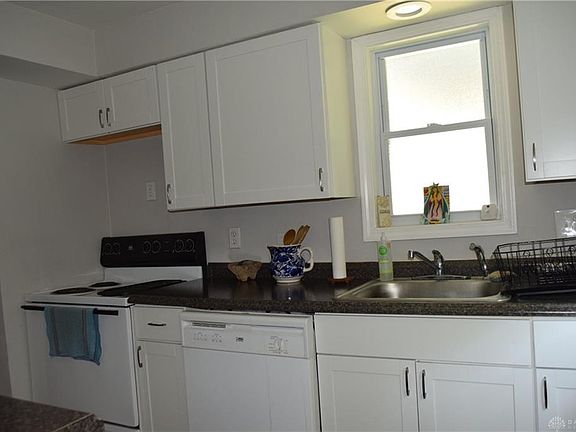 5th image of 2818 Preston Ave