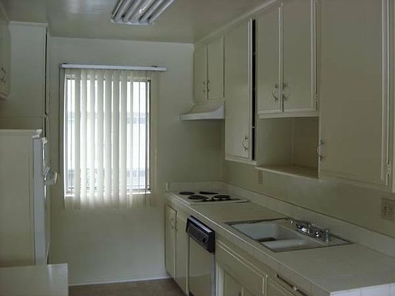 3rd image of 5440 Quakertown Ave APT 301