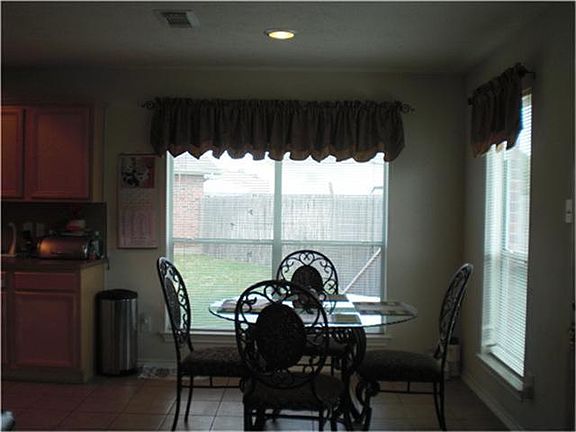 4th image of 11803 Piney Bend Dr