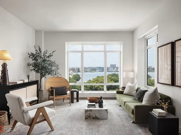 555 West 22nd Street 8DW image 3 of 15