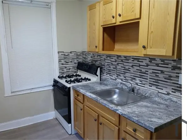 6148 Vine St #1, Philadelphia, PA 19139