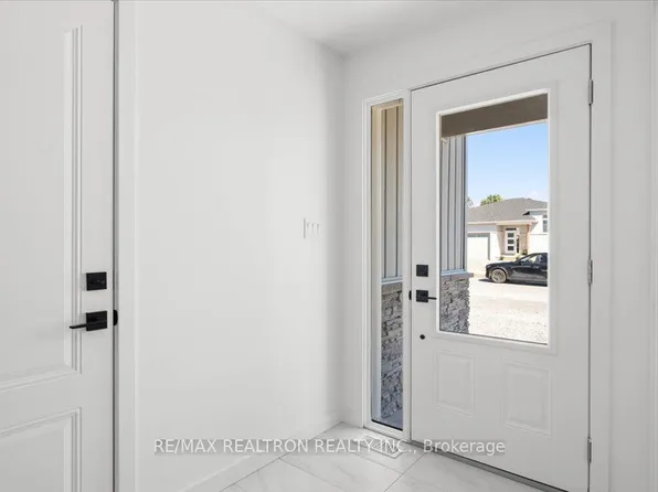 46 Summit Cres, Belleville, ON K8N 0A2