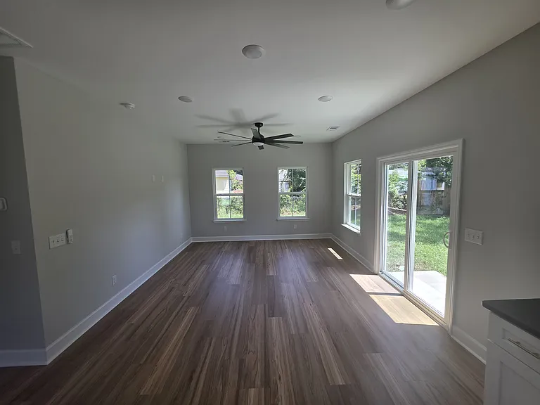 2138 Bacon Park Dr #B — Photo 3