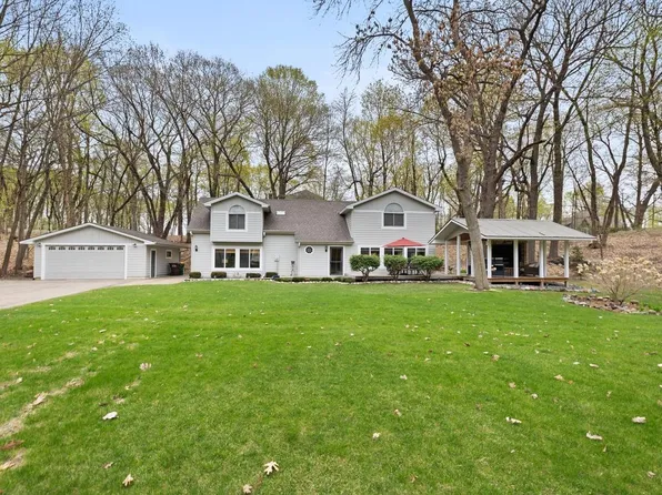 20680 Garden Rd, Shorewood, MN 55331