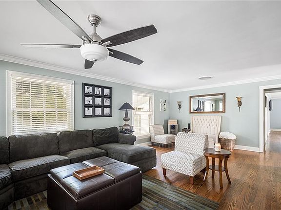 3rd image of 21160 W Wagar Cir