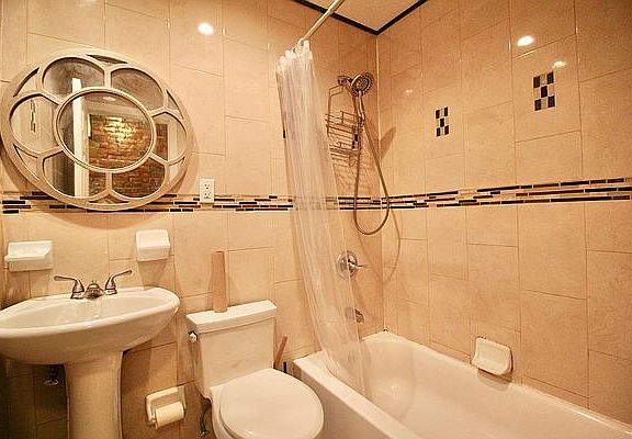 4th image of 798 Mac Donough St #2A