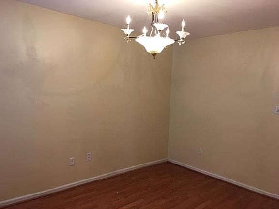 2nd image of 516 Great Park Dr
