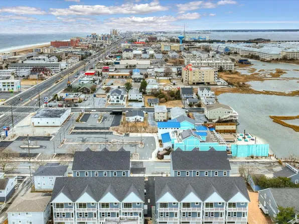 106 75th St #2, Ocean City, MD 21842