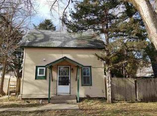 301 N Logan St, Belle Plaine, KS 67013