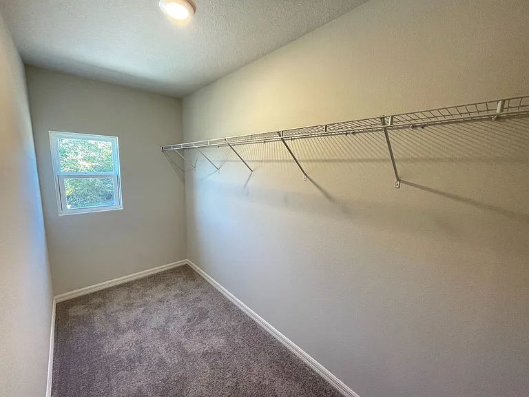 1630 Tench Ct — Photo 13