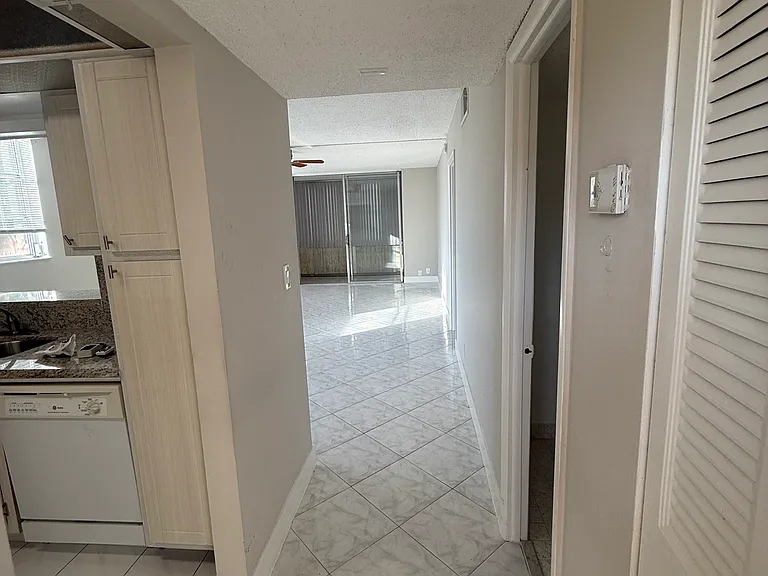 410 NW 68th Ave #306 — Photo 6