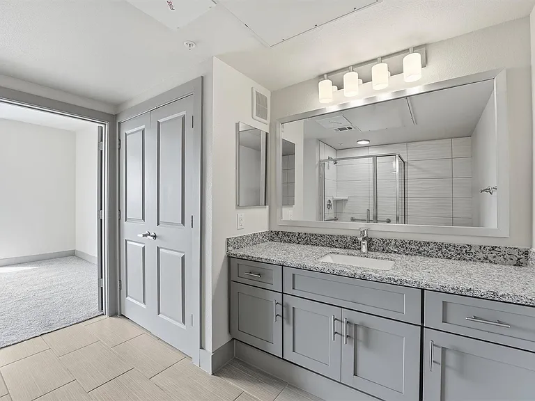 6955 Turtlewood Dr #502 — Photo 4