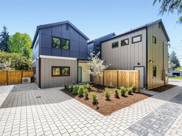 13022 Corliss Avenue N #B, Seattle, WA 98133