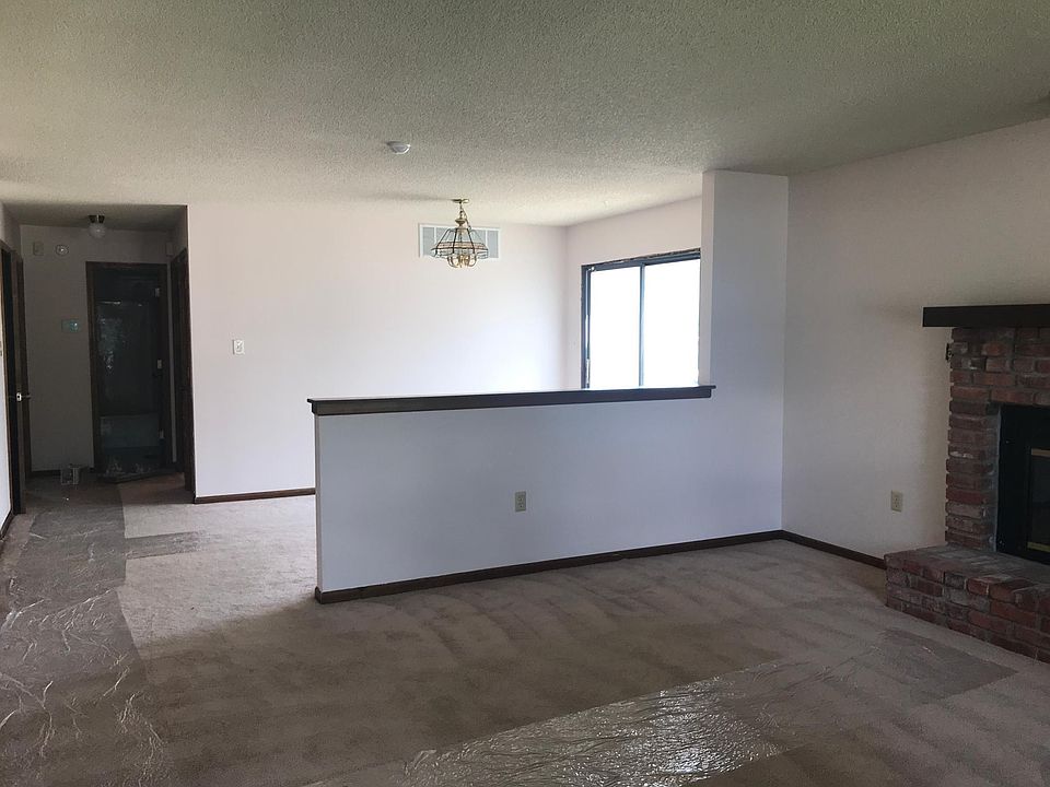 2nd image of 3650 SW Eveningside Dr