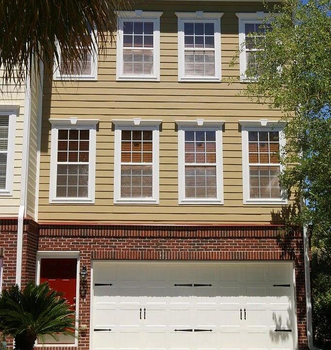 1st image of 3480 Claremont St