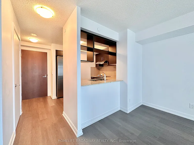 255 Village Green Sq #2410 — Photo 4