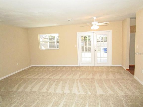 3rd image of 1208 W Camellia Dr