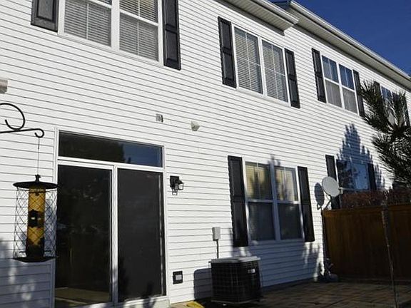 3rd image of 2978 Langston Cir
