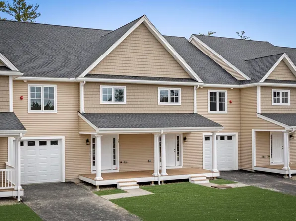 62 Centerwood Way, Manchester, NH 03102