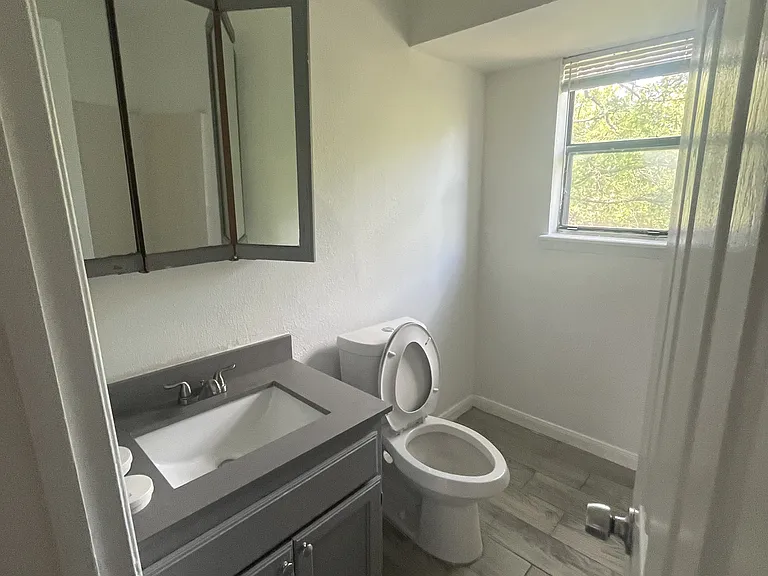 Upstairs Bathroom