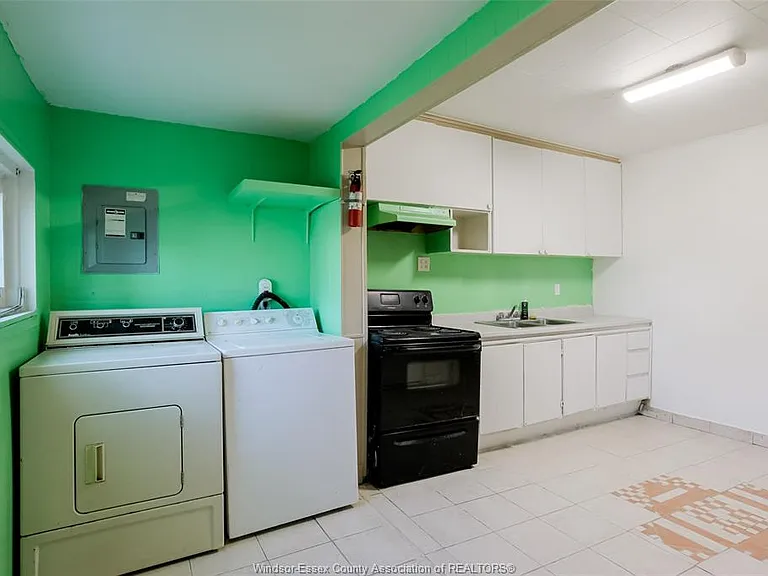 361 Josephine Ave — Photo 11