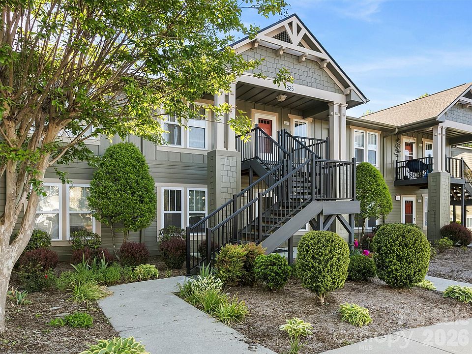 1st image of 1704 Deermouse Way