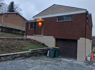 122 Russell Dr, Pittsburgh, PA
