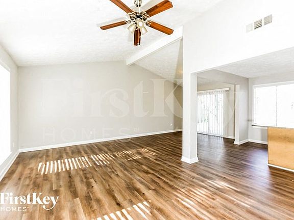 4th image of 102 Parkview Dr