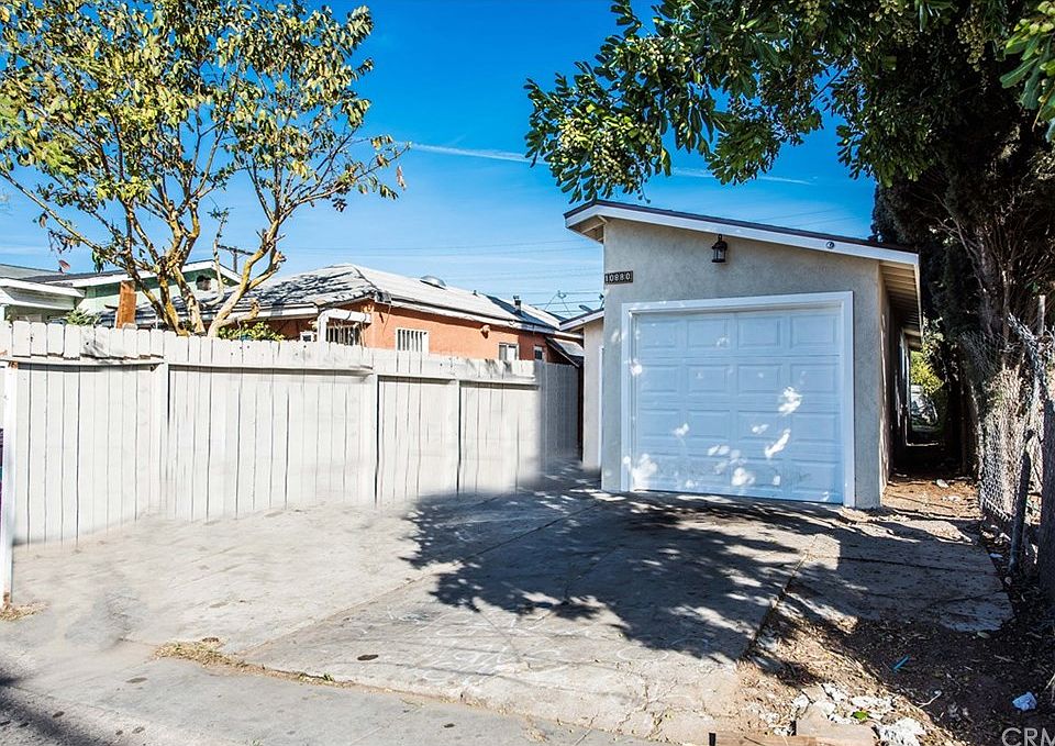 1st image of 10880 Weigand Ave