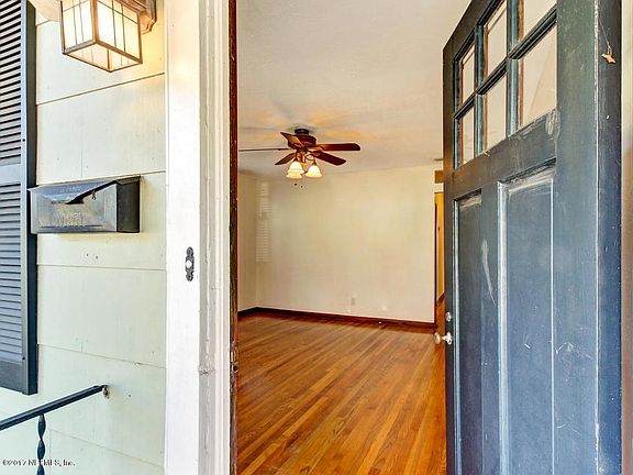 4756 Post St Jacksonville FL-MLS_Size-00