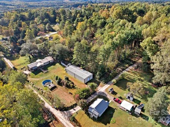 2906 Kidd Pl, Lenoir, NC 28645