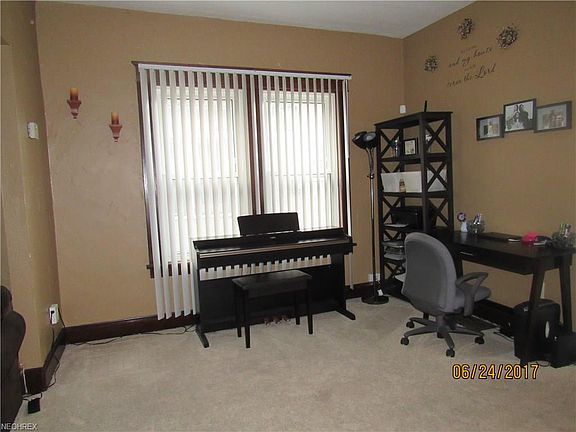 5th image of 1706 Canova Ave