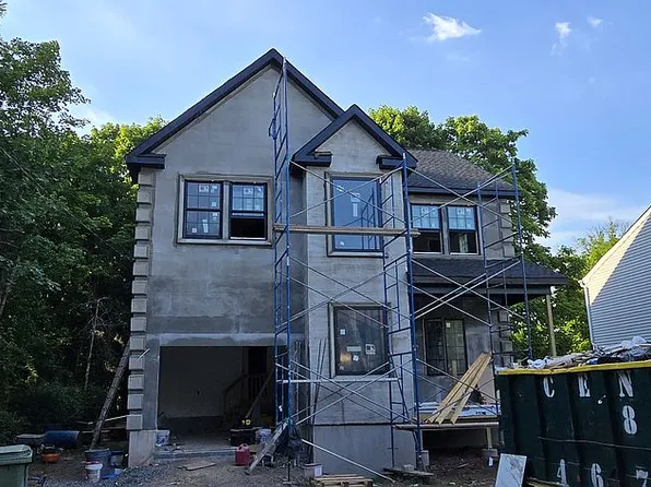 29 Portland St, Edison, NJ 08820